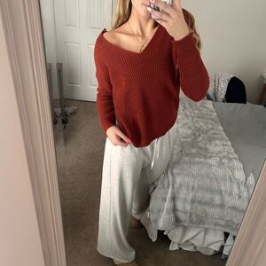 Redish Brown V Neck Poof sweater! Size Medium